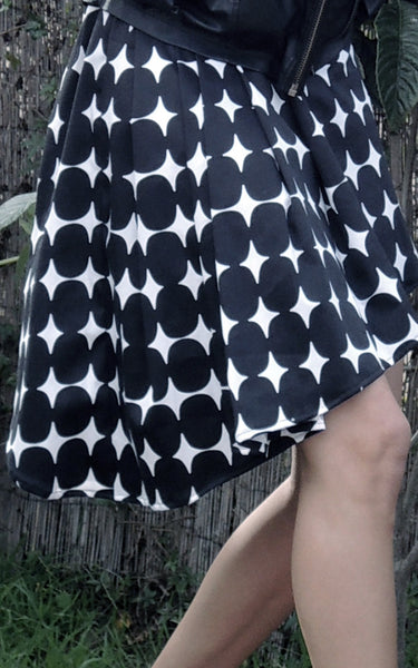 graphic asymmetrical skirt l'une collection
