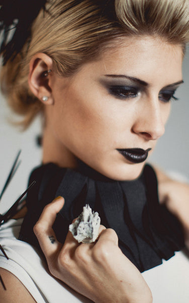 black elastic necklace